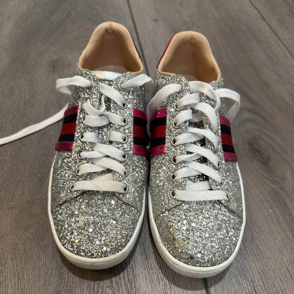 Gucci Ace Lace-Up Low Top Glitter Sneaker